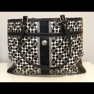 Coach Diaper Bag **EXCELLENT CONDITION